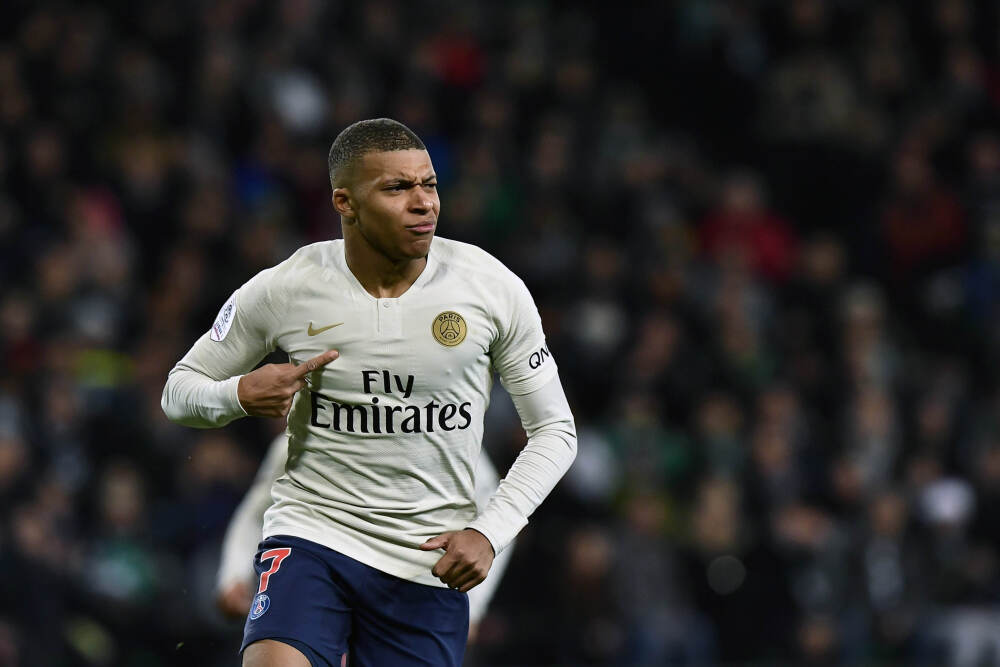 罕见！华尔街最乐观的分析师开始害怕了……